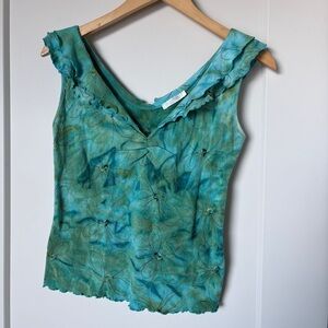 Y2K 2000s Floral Ruffle V-Neck Crop Tank Top – Turquoise Tie-dye – 90s RomCom